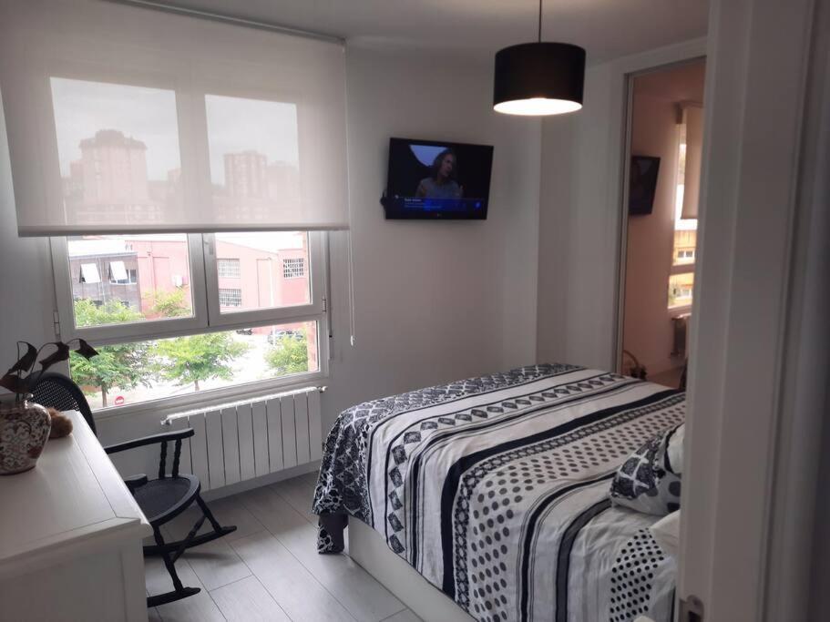 Soleado Apartamento Con Garaje Santander Exterior foto